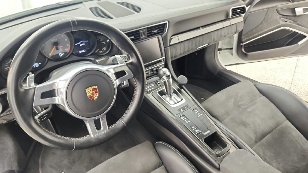 Used 2015 Porsche 911 GT3 RWD image 45