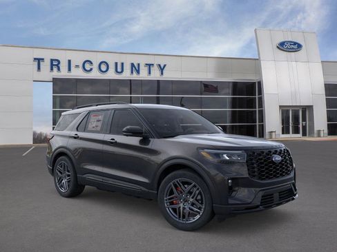 New 2026 Ford Explorer ST w/ Sun And Sound Package image 7