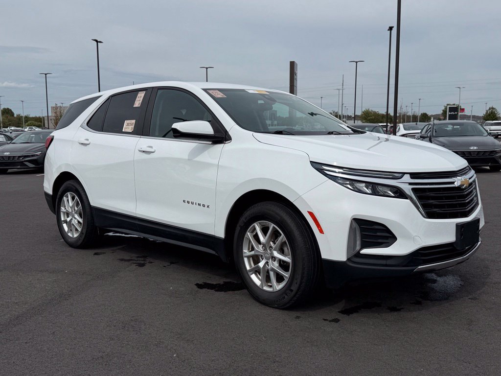 Used 2023 Chevrolet Equinox LT FWD image 3