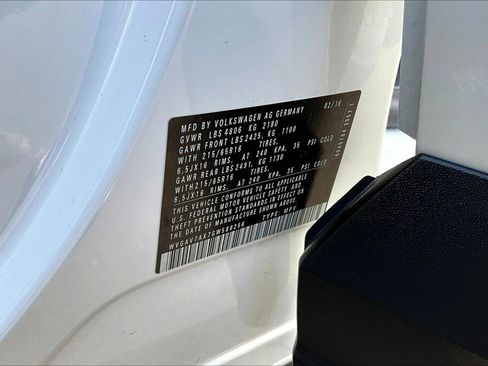 Used 2016 Volkswagen Tiguan S image 17