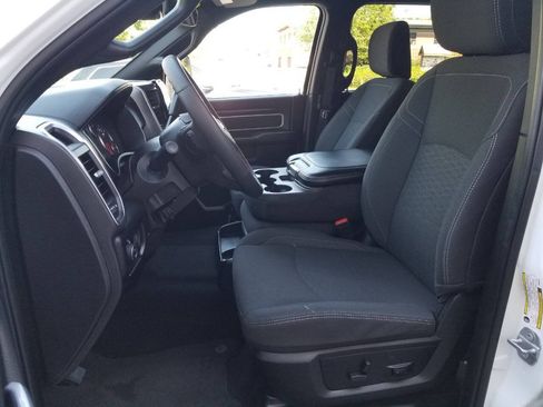 Used 2025 RAM 2500 Big Horn AWD/4WD image 12