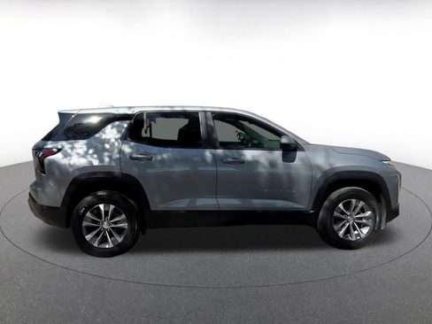 Used 2025 Chevrolet Equinox LT image 16