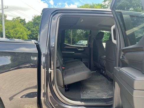 Used 2023 Chevrolet Silverado 1500 LT AWD/4WD image 28