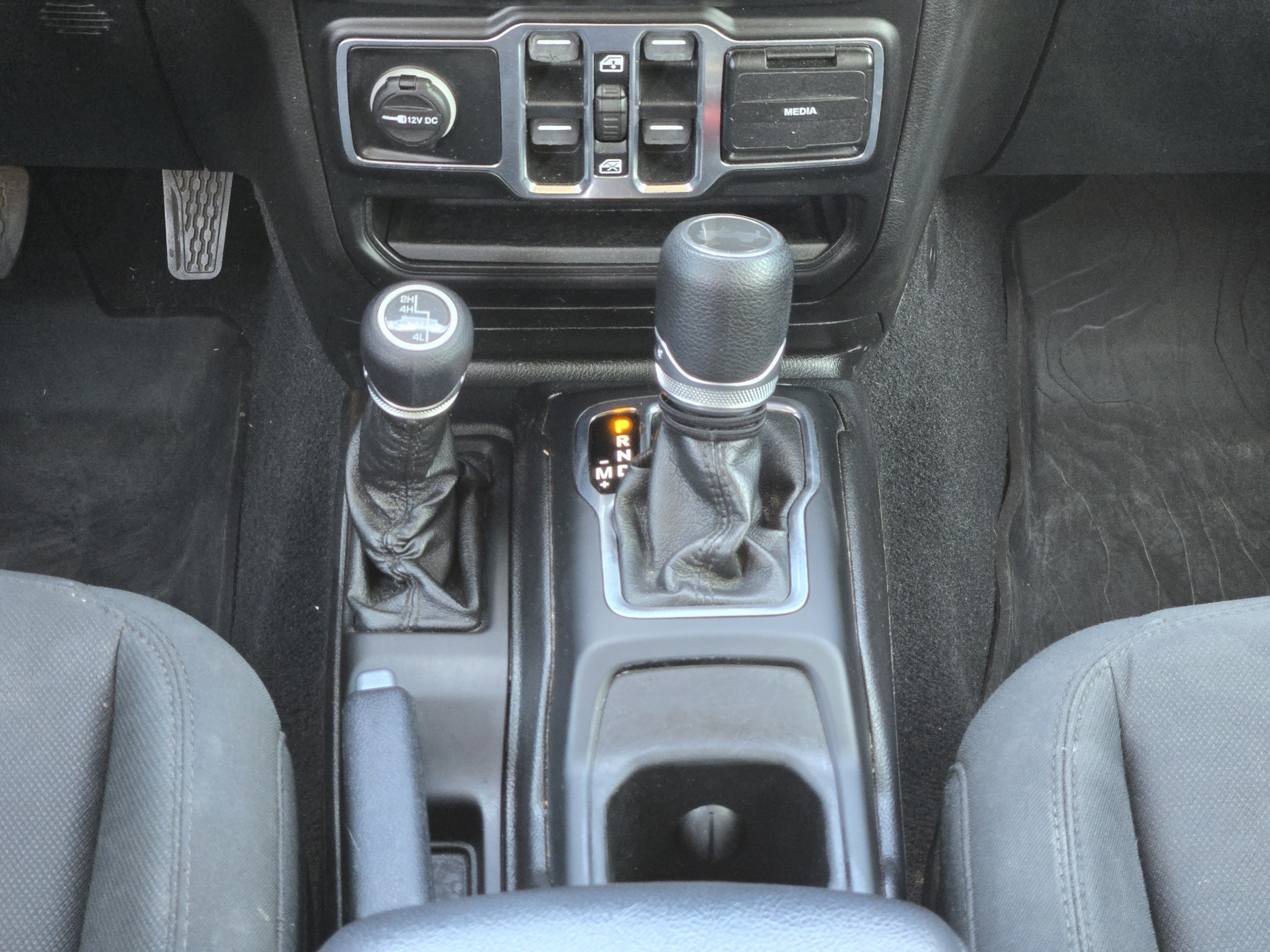Used 2020 Jeep Wrangler Unlimited Sport AWD/4WD image 15