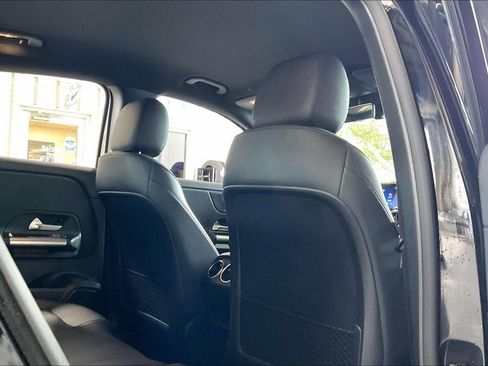 Used 2025 Mercedes-Benz GLA 250 image 19