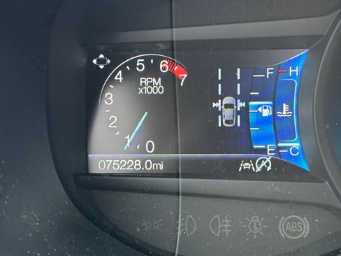 Used 2023 Ford Edge Titanium w/ Cargo Accessory Package AWD/4WD image 9