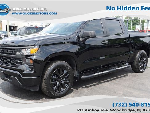 Used 2024 Chevrolet Silverado 1500 Custom w/ LPO, Dark Essentials Package AWD/4WD image 1