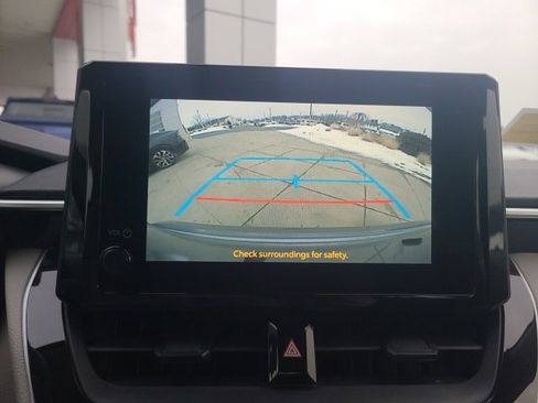 Used 2024 Toyota Corolla LE image 29