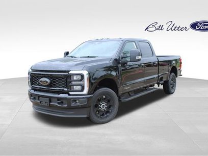 New 2026 Ford F350 Lariat w/ Black Appearance Package
