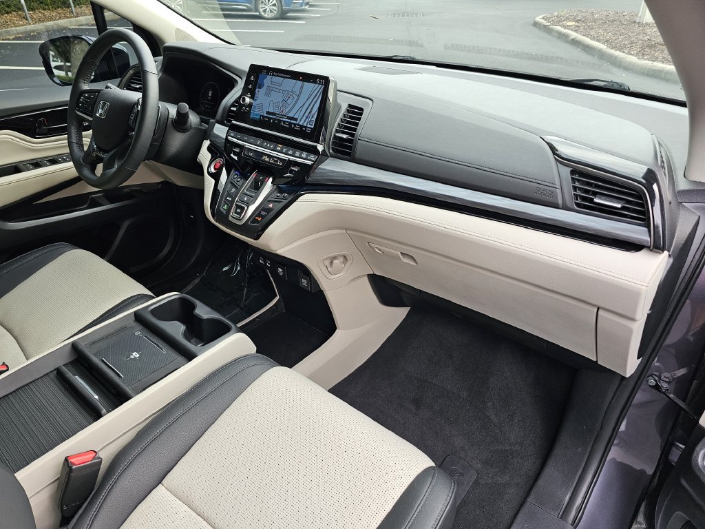 Used 2026 Honda Odyssey Elite image 11