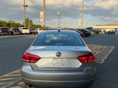 Used 2014 Volkswagen Passat 1.8T Wolfsburg Edition FWD image 5