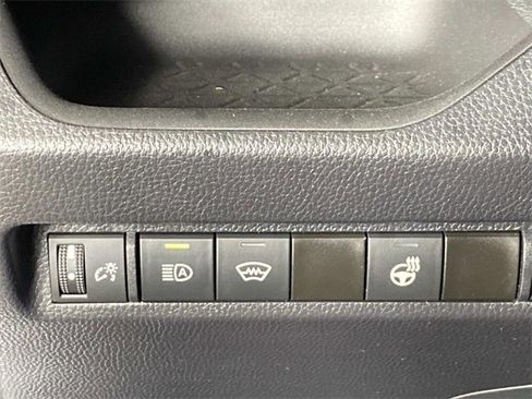 Used 2023 Toyota RAV4 XLE image 15
