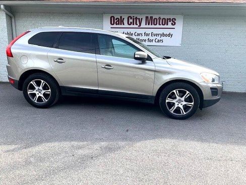 Used 2013 Volvo XC60 T6 image 4