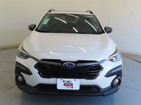 Used 2025 Subaru Crosstrek 2.5i Limited w/ Crosstrek Mirror Package image 10