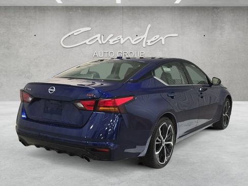 Used 2024 Nissan Altima 2.5 SR FWD image 16