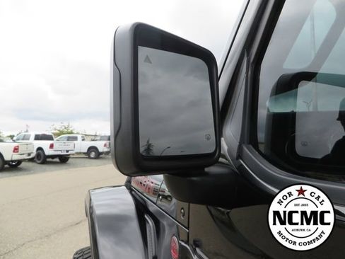 Used 2021 Jeep Wrangler Unlimited Rubicon AWD/4WD image 16