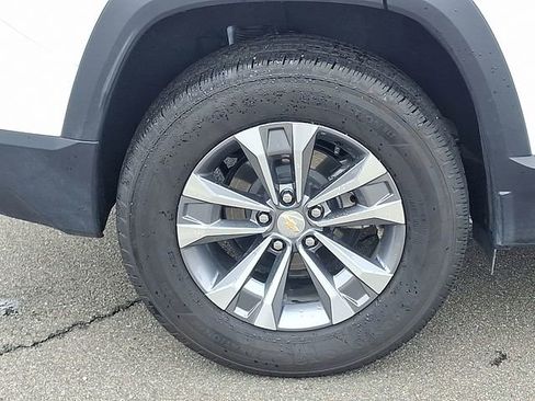Used 2026 Chevrolet Equinox LT FWD image 26