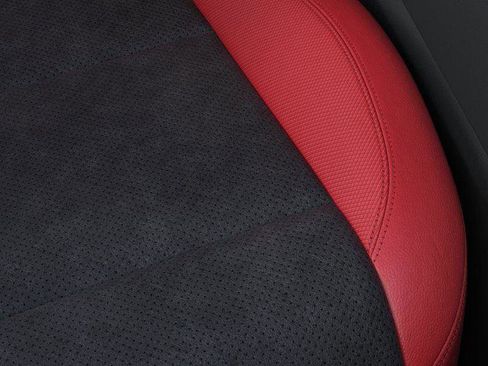 New 2025 Chevrolet Blazer EV RS image 21