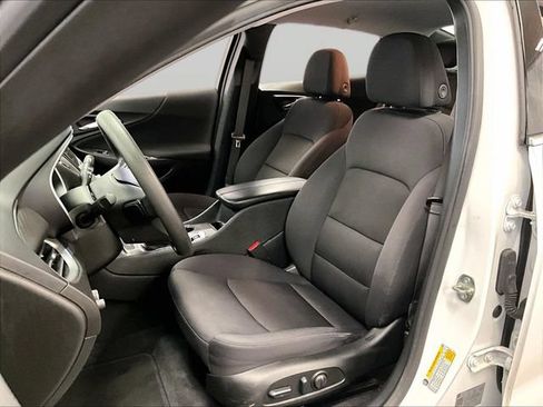 Used 2023 Chevrolet Malibu LT FWD image 24