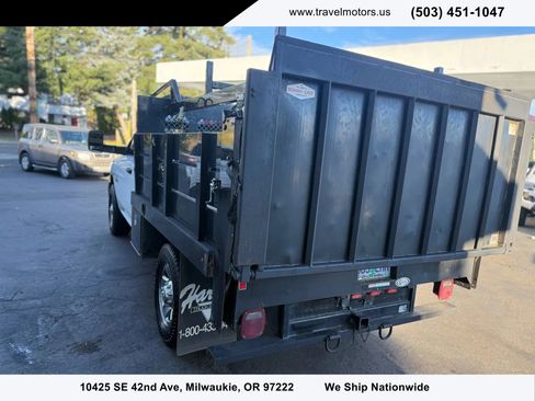 Used 2018 RAM 2500 Tradesman w/ Chrome Appearance Group image 2