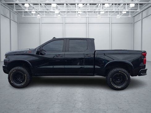 Used 2023 Chevrolet Silverado 1500 ZR2 w/ Technology Package image 2