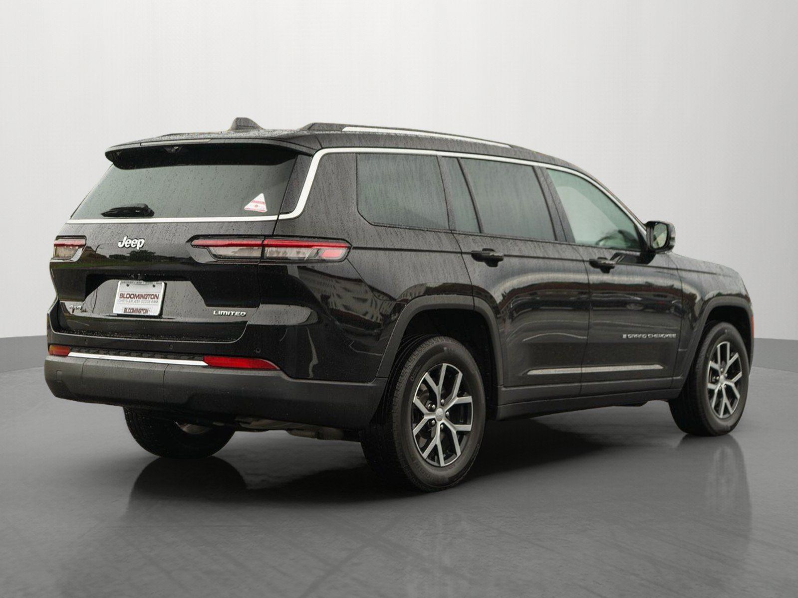 Used 2023 Jeep Grand Cherokee L Limited w/ Luxury Tech Group II AWD/4WD image 7