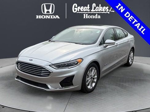 Used 2019 Ford Fusion SEL FWD image 2