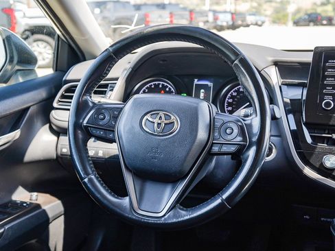 Used 2021 Toyota Camry SE w/ Convenience Package FWD image 16
