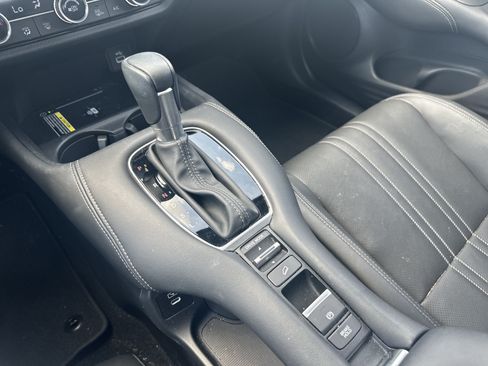 Certified 2024 Honda HR-V EX-L image 29