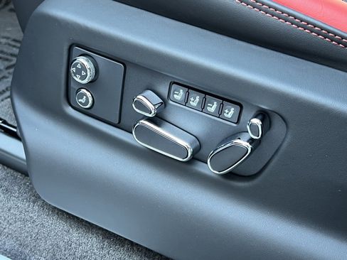 New 2026 Bentley Bentayga Speed image 38