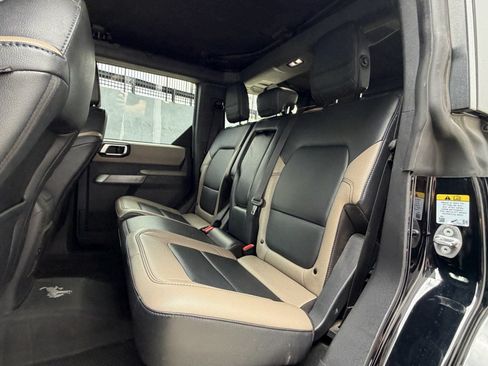 Used 2023 Ford Bronco Wildtrak AWD/4WD image 22