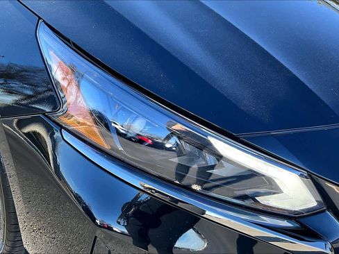 Used 2024 Nissan Altima 2.5 SR image 27