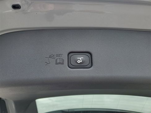 New 2026 Lincoln Nautilus Reserve image 6