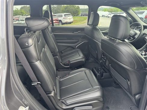 Used 2024 Jeep Grand Cherokee L Limited w/ Trailer Tow Package image 15