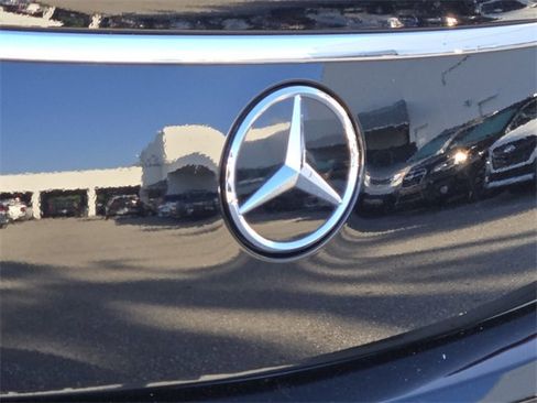 Used 2022 Mercedes-Benz E 450 Cabriolet image 9