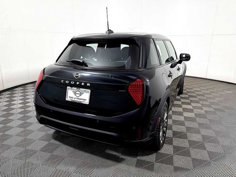 Used 2026 MINI Cooper 4-Door Hardtop FWD image 6