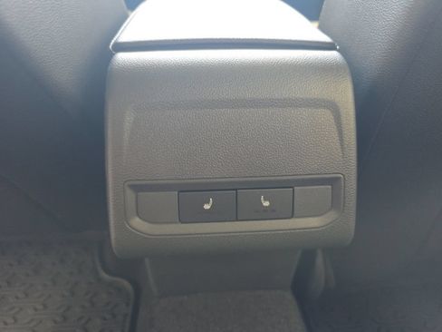 New 2026 Volkswagen Jetta SEL FWD image 19