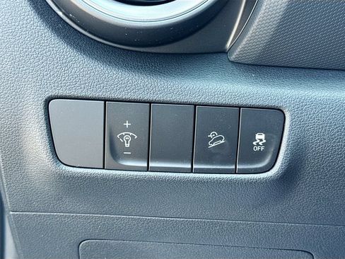 Used 2022 Hyundai Kona SEL AWD/4WD image 10