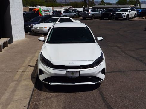 Used 2023 Kia Forte LXS w/ LXS Technology Package image 15