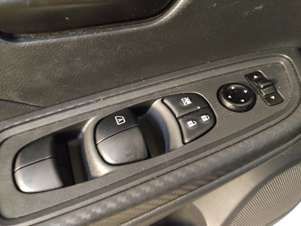 Used 2025 Nissan Versa S w/ Trunk Package FWD image 27