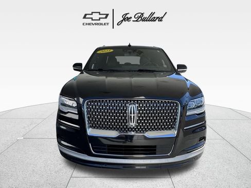 Used 2023 Lincoln Navigator L Reserve image 3
