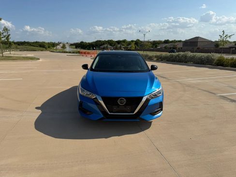 Used 2023 Nissan Sentra SV FWD image 2
