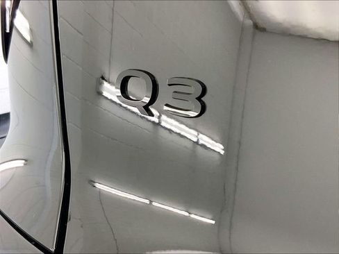 New 2026 Audi Q3 quattro 2.0T AWD/4WD image 9