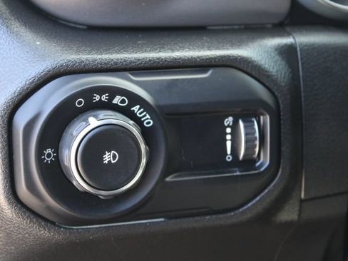 Used 2023 Jeep Wrangler Sport AWD/4WD image 12