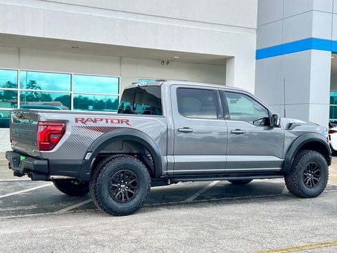 Used 2025 Ford F150 Raptor image 4