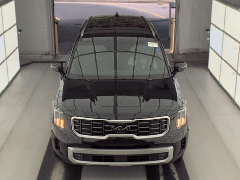 Used 2024 Kia Telluride SX FWD image 3