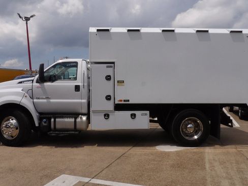 Used 2023 Ford F650 2WD Regular Cab Super Duty image 10