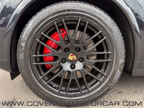 Used 2016 Porsche Cayenne GTS AWD/4WD image 11