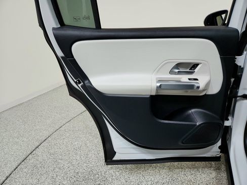 Certified 2022 Mercedes-Benz GLB 250 image 22