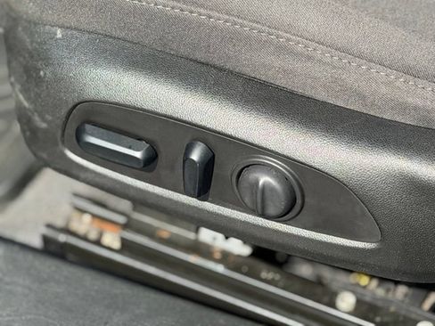 Used 2019 Chevrolet Malibu LT FWD image 7